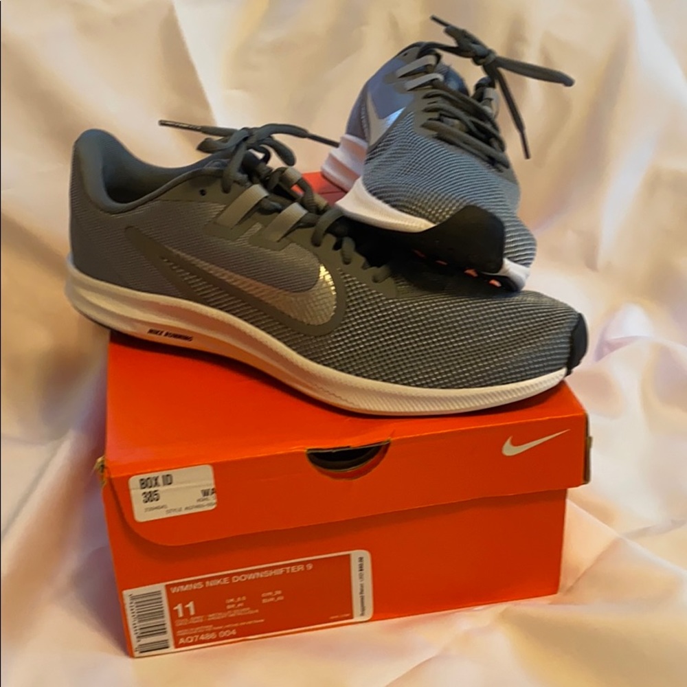 Nike Women’s Running Shoes Size 11